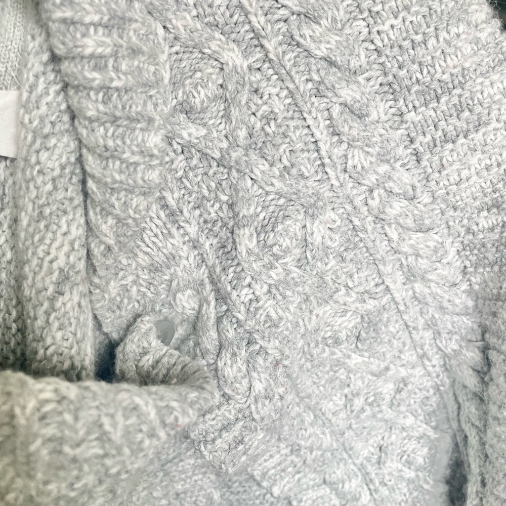 Gap Kids unisex gray Cardigan size 5 Holiday chunky Cotton Wool Knit classic - Picture 5 of 6